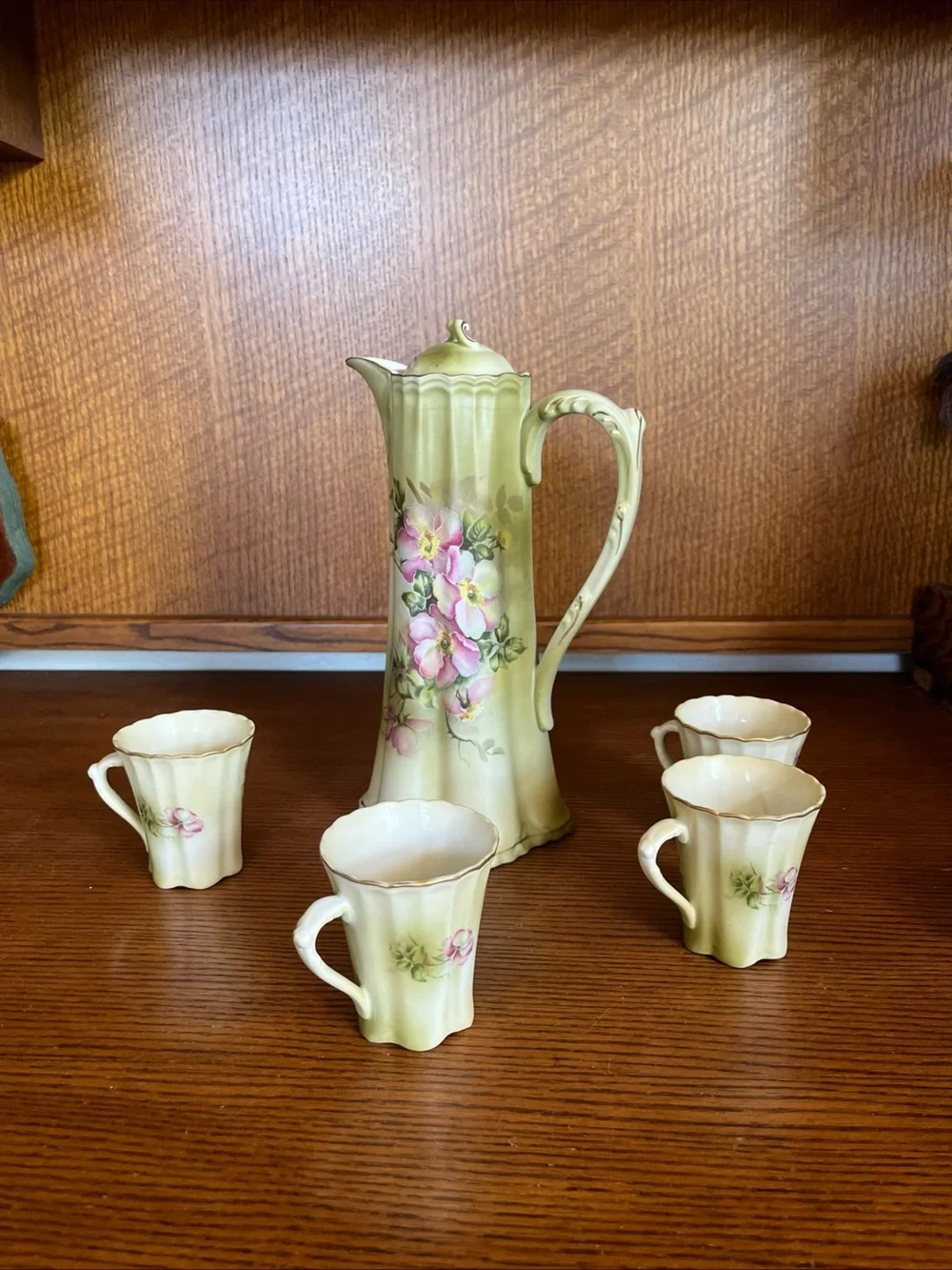 ANTIQUE Nippon Hand-Painted Chocolate Pot 4 cups Gold Gilding green chartreuse